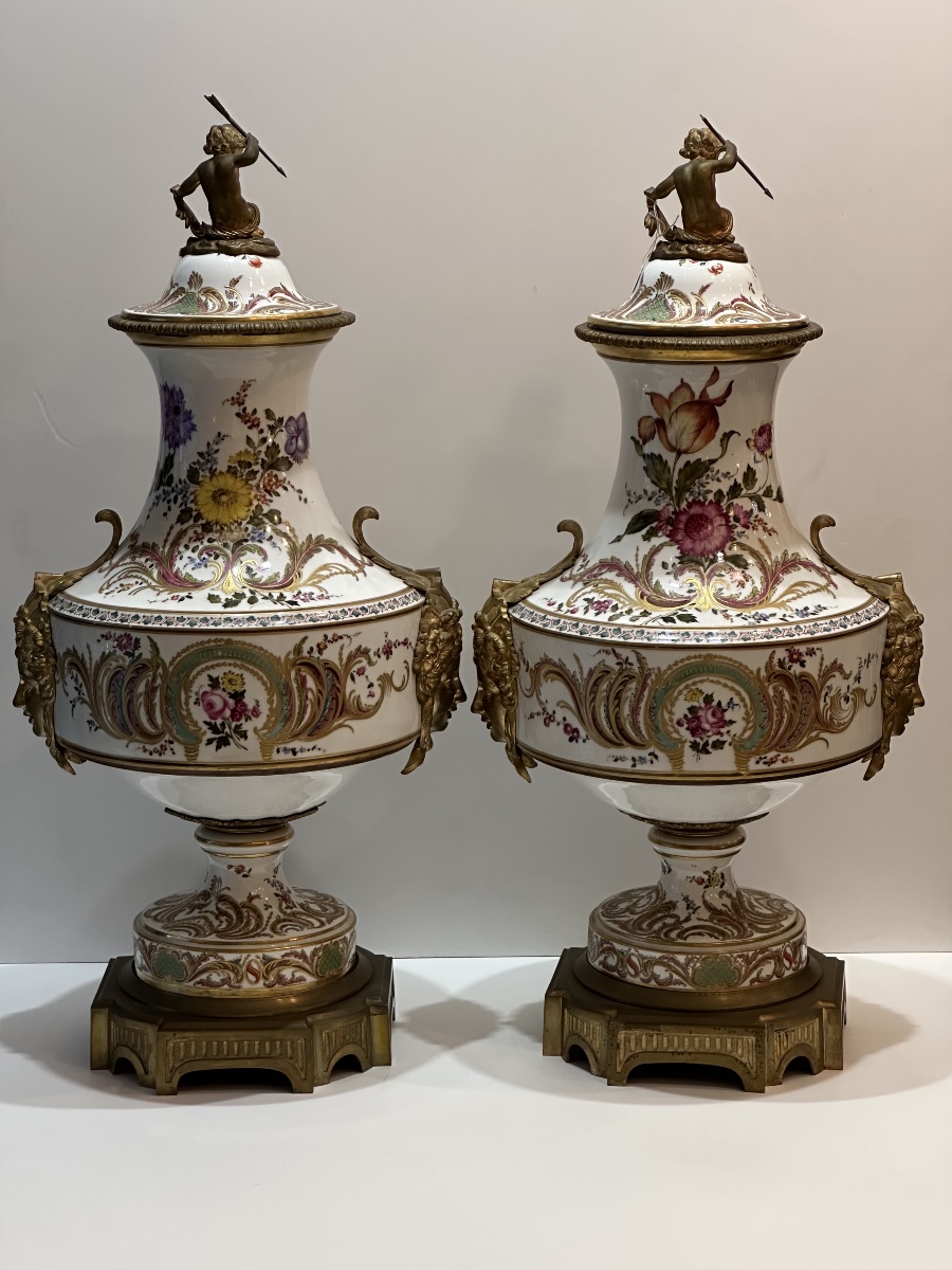  paire de vases couverts en porcelaine de Meissen, XIXᵉ siècle-photo-4