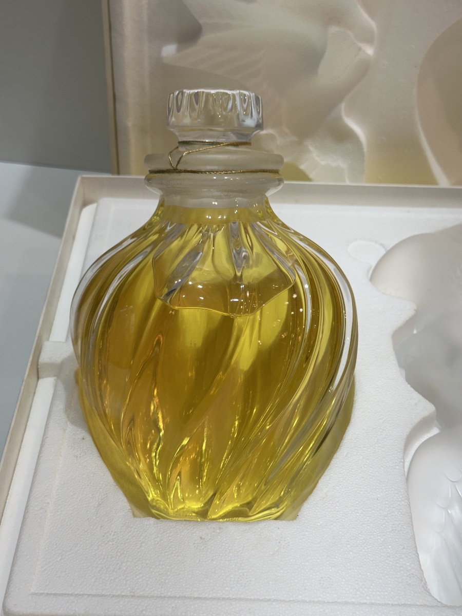 Coffret à parfum “Les Colombes” – Nina Ricci par Lalique-photo-8