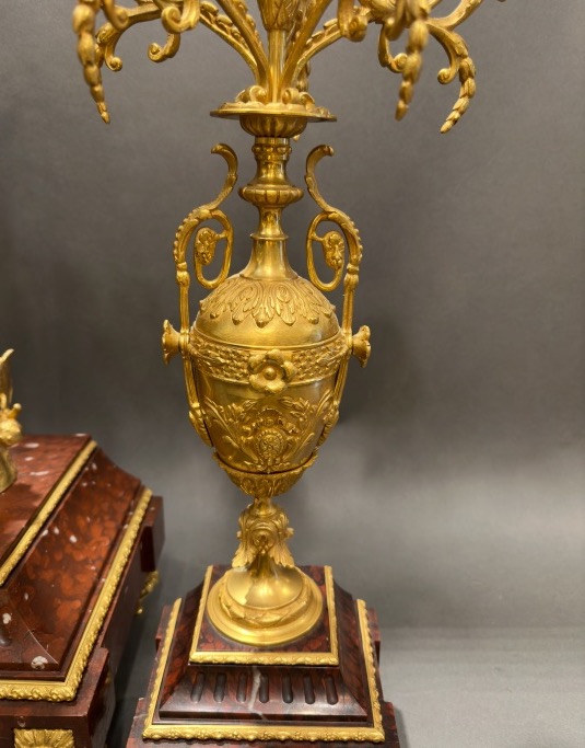 Gilded Bronze And Red Marble Mantelpiece – Clock And Pair Of Candelabra-photo-3