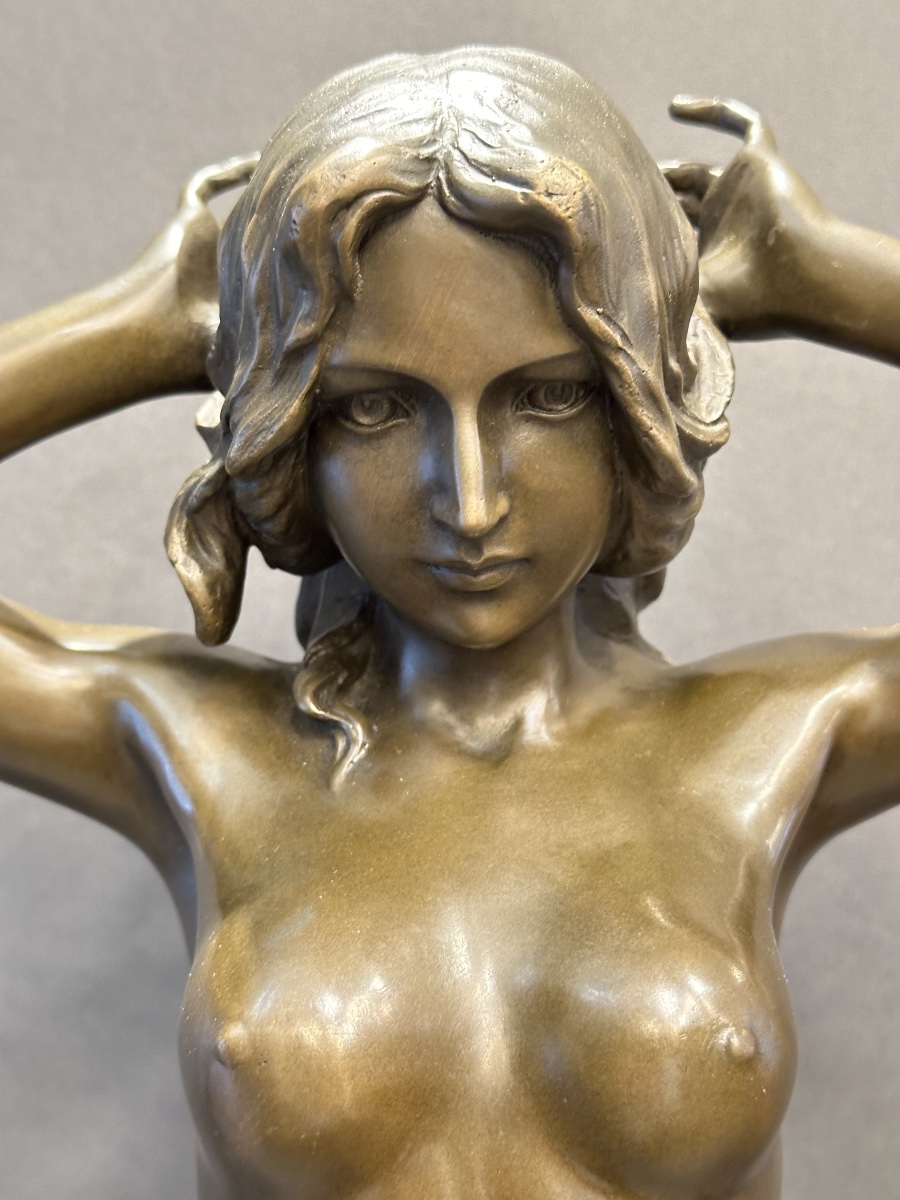Statue en bronze signée Pittaluga – Hauteur 76 cm-photo-1