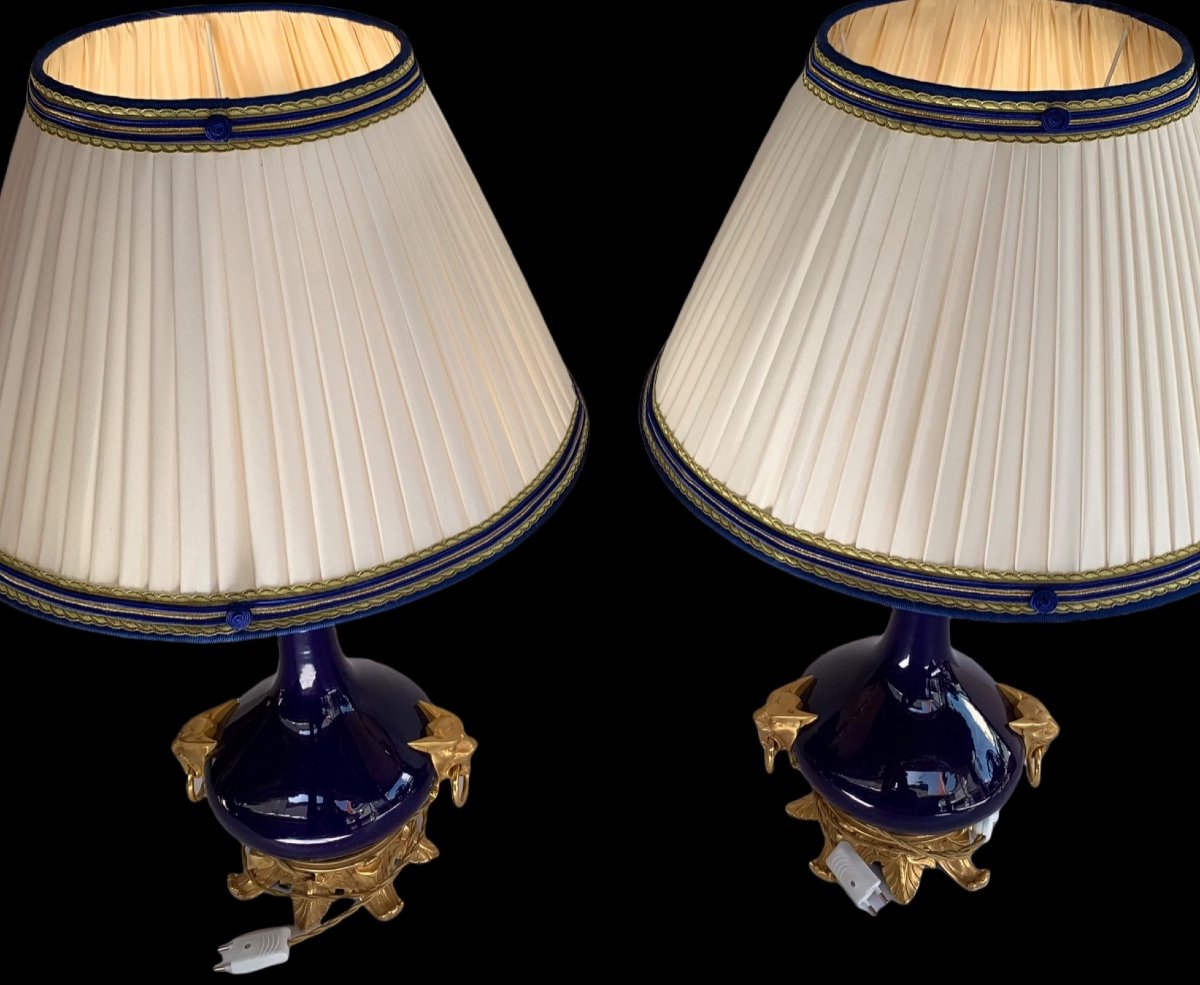 Paire De Lampes En Porcelaine  Bleu Roi-photo-1