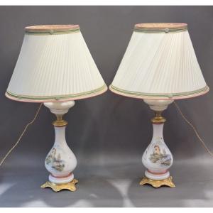 Paire de Lampes en Opaline blanche