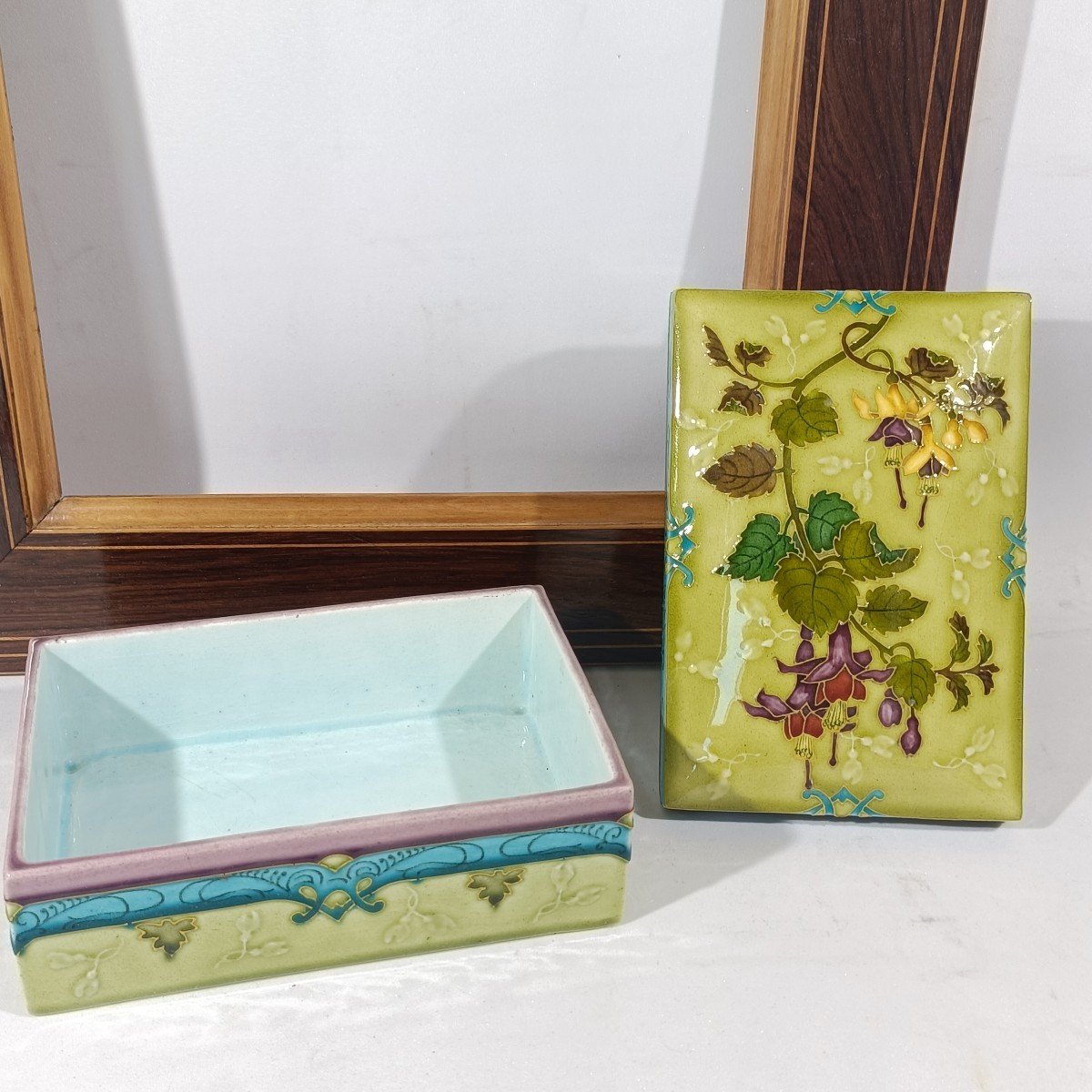 Paul Millet 1870-1930 Boite Porcelaine  Sèvres Art-nouveau Motif Fuschia -photo-1