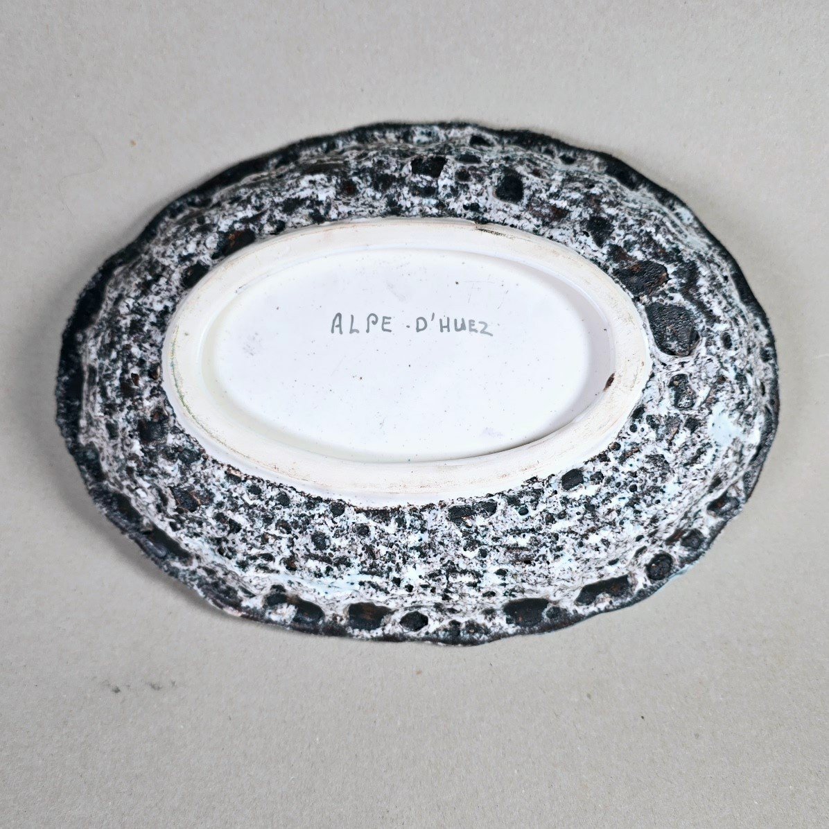 Vintage Ceramic Cup Alpes d'Huez Edelweiss Pattern 24 X 32 Cm-photo-4