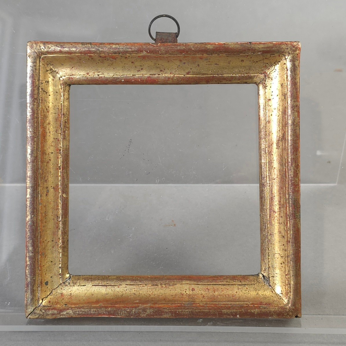 Petit cadre bois doré début XIXe feuillure : 9,5 x 9,5 cm