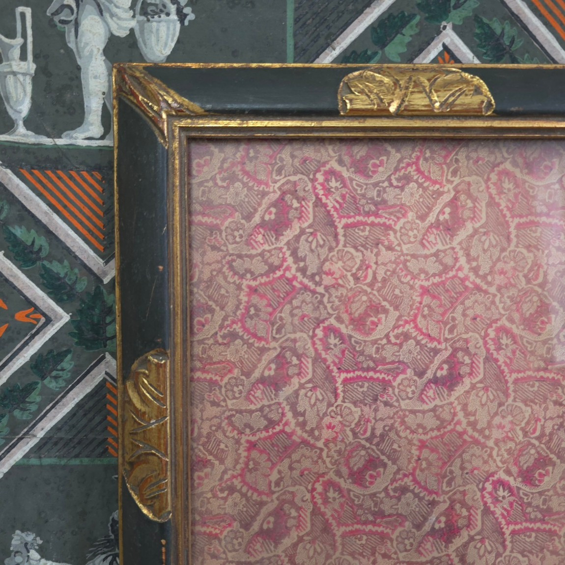 Cadre Art_Déco de style Louis XIV noir et or feuillure : 18 x 24 cm-photo-3