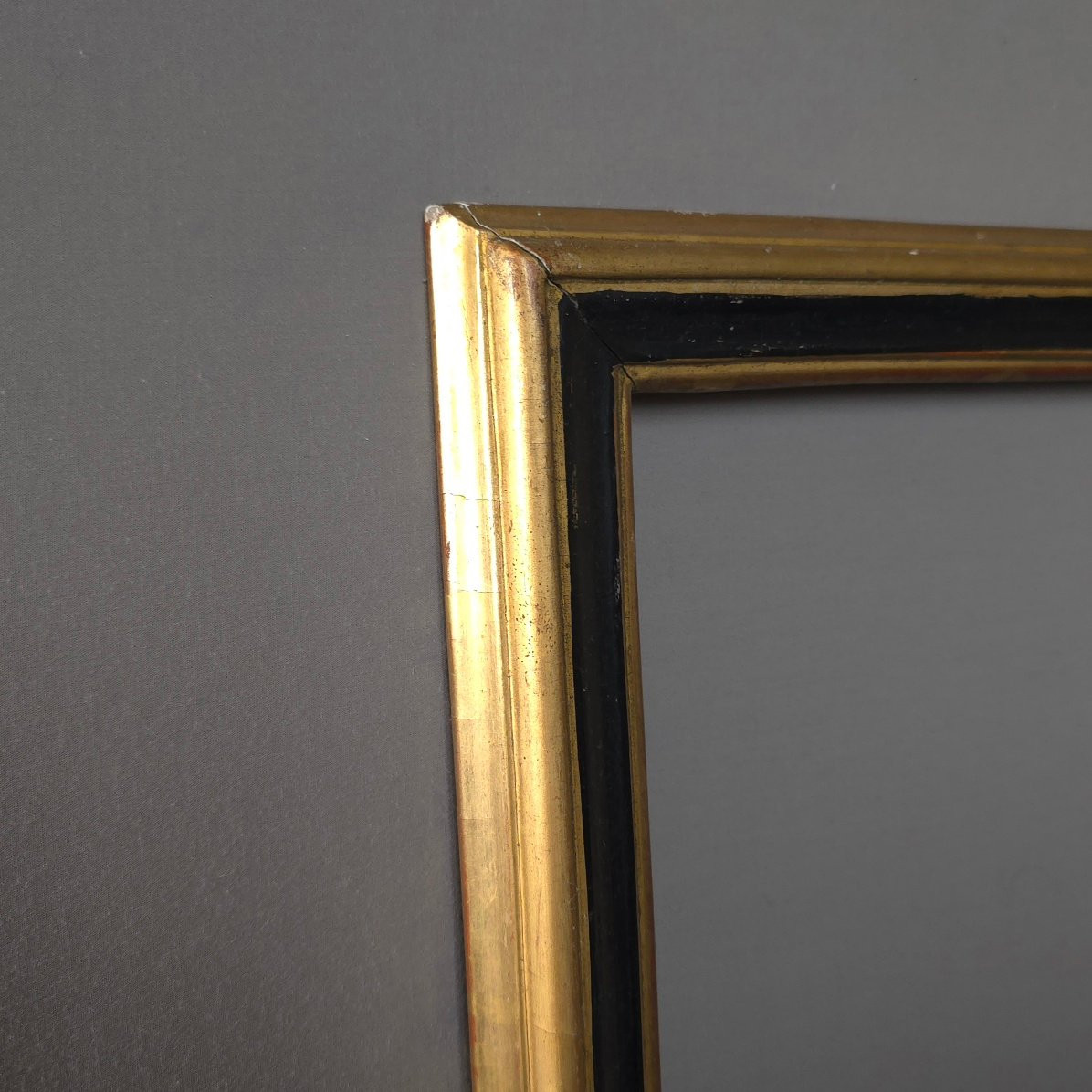  Cadre XIXe noir et dorure or feuillure : 44 x 32,8 cm Vue:42 x 31,4 cm Largeur : 3,5 cm-photo-3