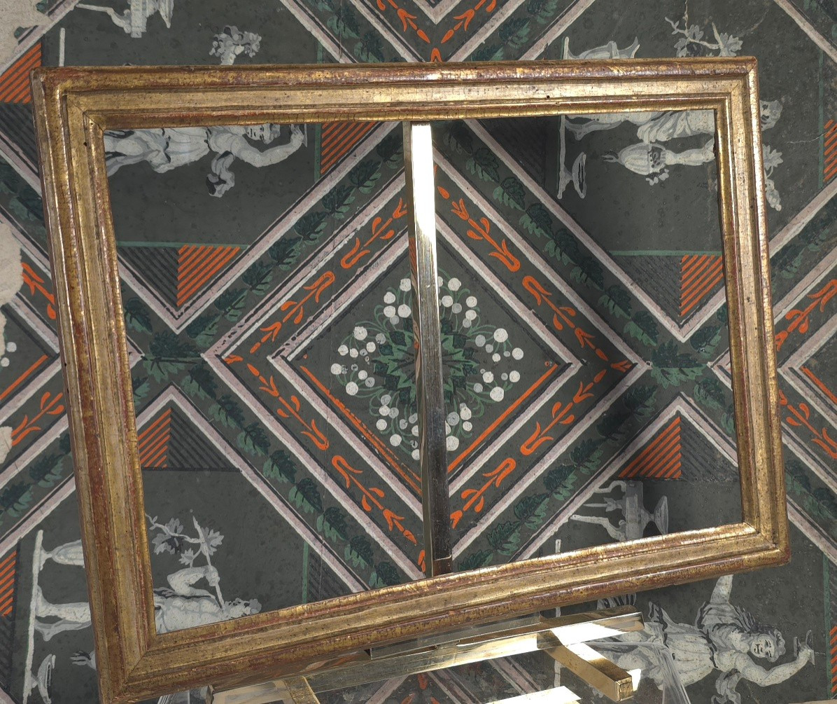 Petit cadre bois doré XVIIIe feuillure : 29 x 20,8 cm