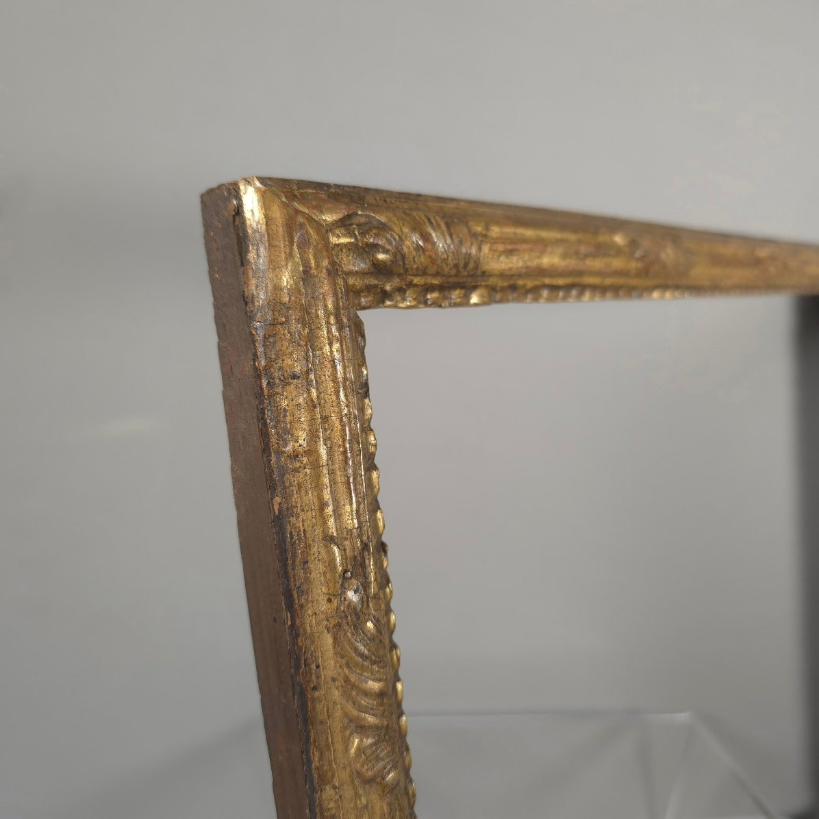 Giltwood Frame, 18th Century. Original Giltwood Frame, Re-ribbed Frame: 35 × 42.5 Cm. View: 32.-photo-3