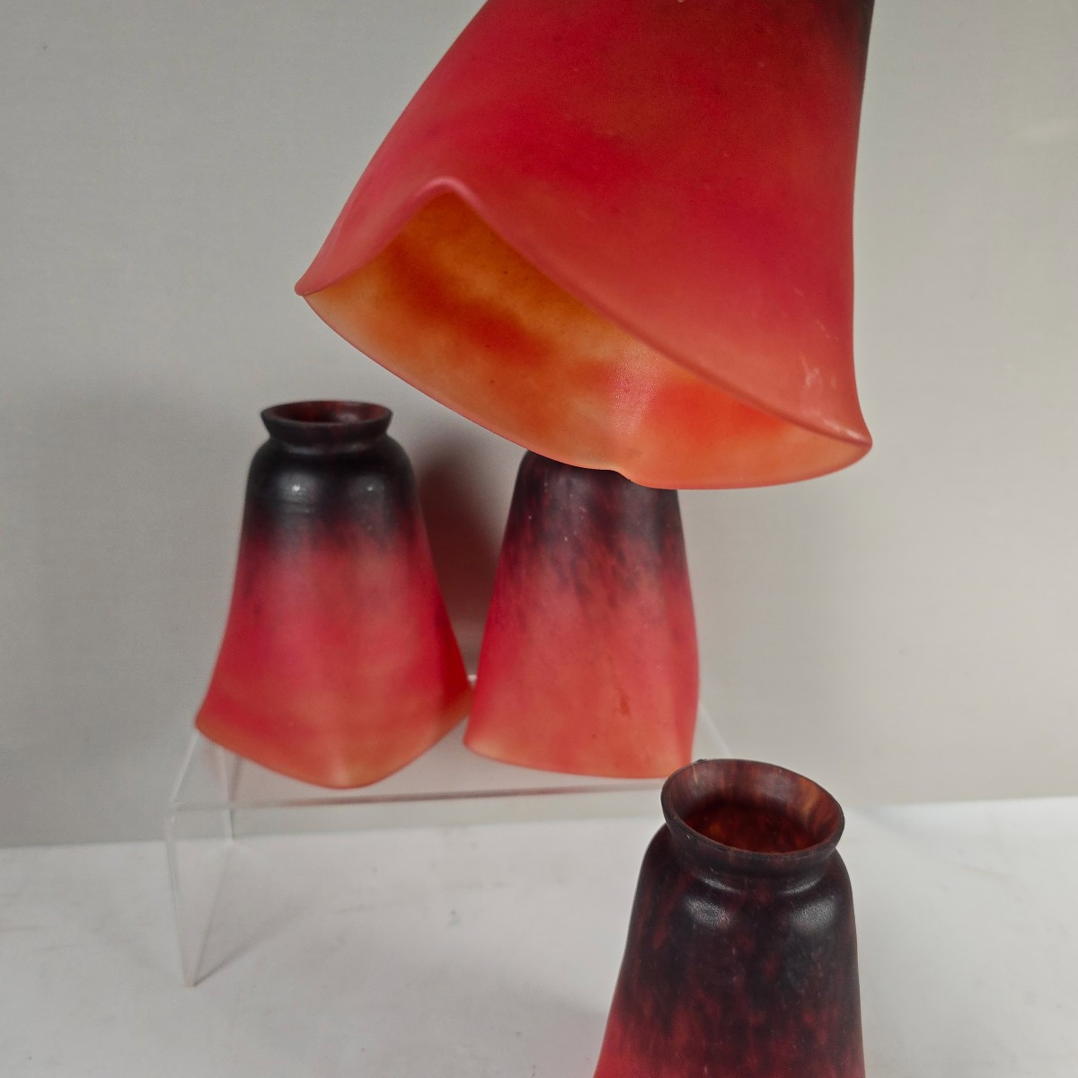 4 Schneider Art Deco Glass Paste Tulips-photo-1