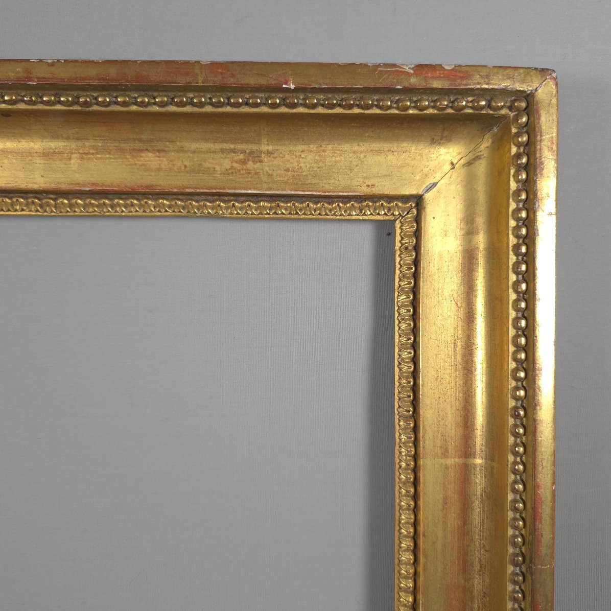 Cadre fin XVIIIe bois doré rang de perles feuillure : 27,5 x 29,5 cm-photo-3