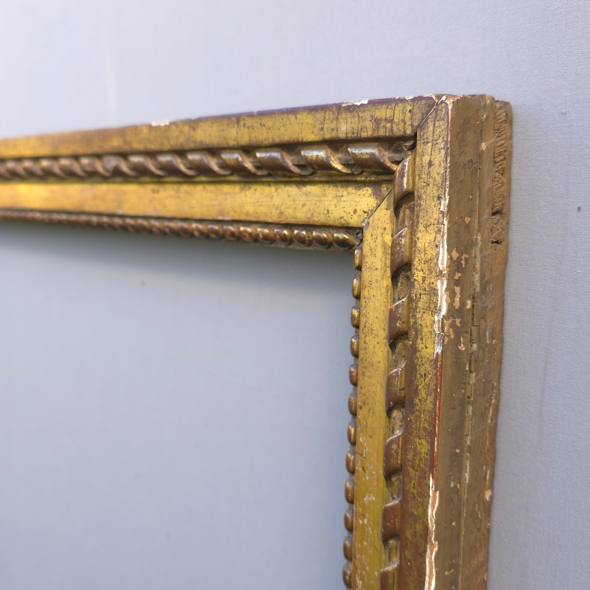 Cadre bois doré Louis XVI feuillure : 57 x 48,5 cm-photo-4
