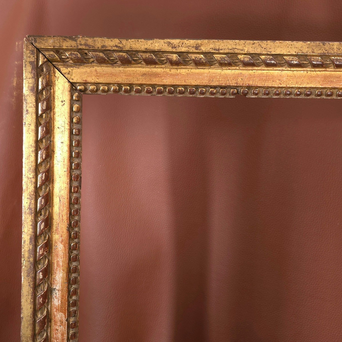 Cadre bois doré Louis XVI feuillure : 57 x 48,5 cm-photo-2