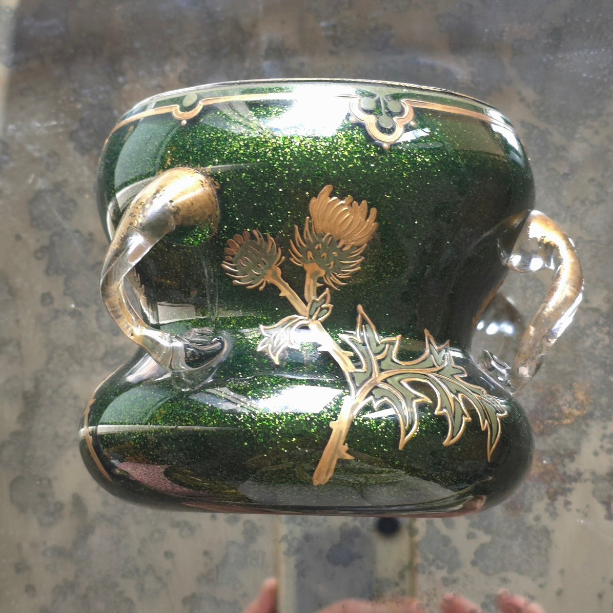 Vase Art-Nouveau verre irisé décor chardon  attribué Montjoye
