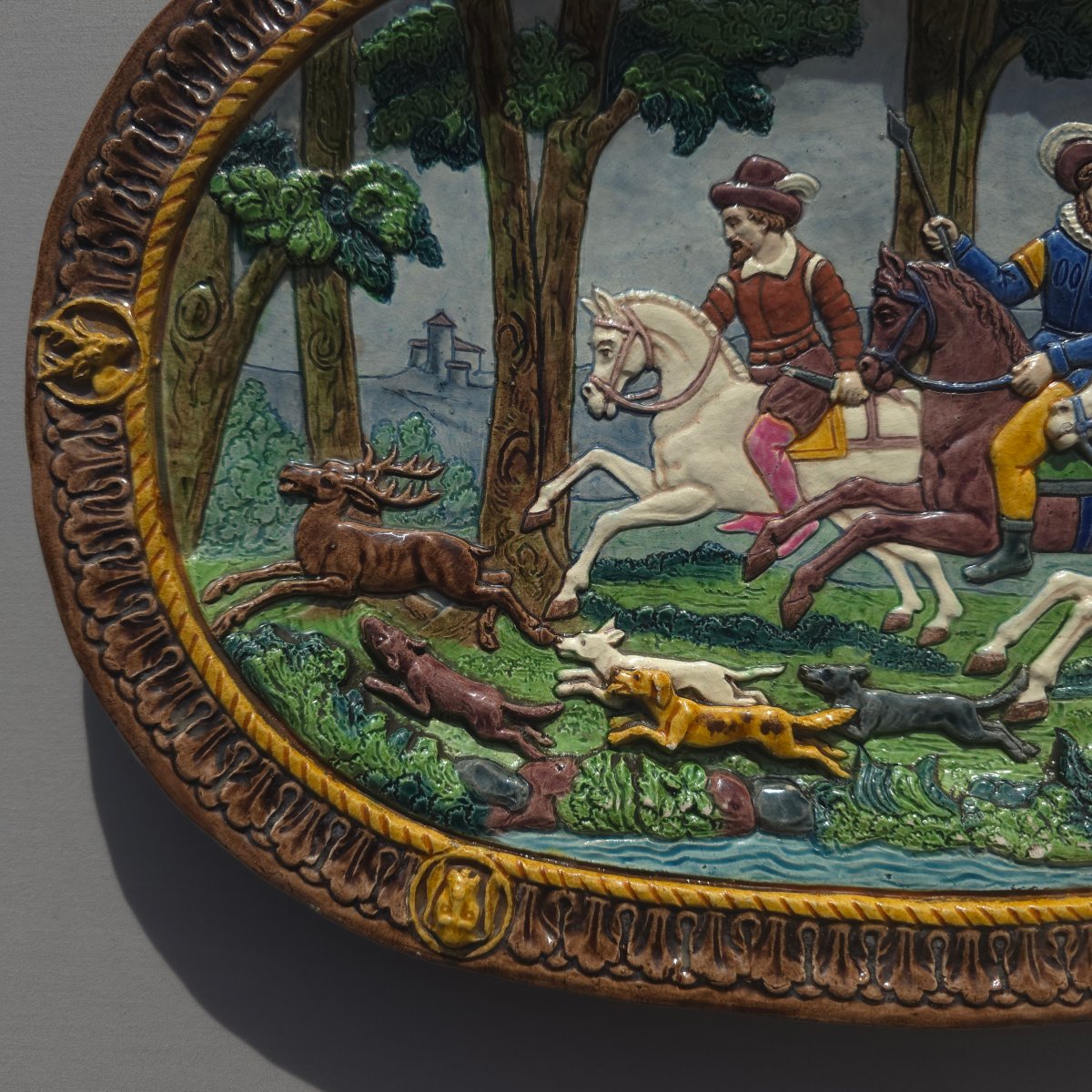 Charles Jaubert, 19th-century Clermont-ferrand Plate In The Majolica Style, Depicting A Hunting Scene, 1889, In The 16th-century Style-photo-3