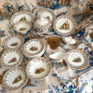 Dinette poupée ancienne terre de fer Longchamp 18 pièces