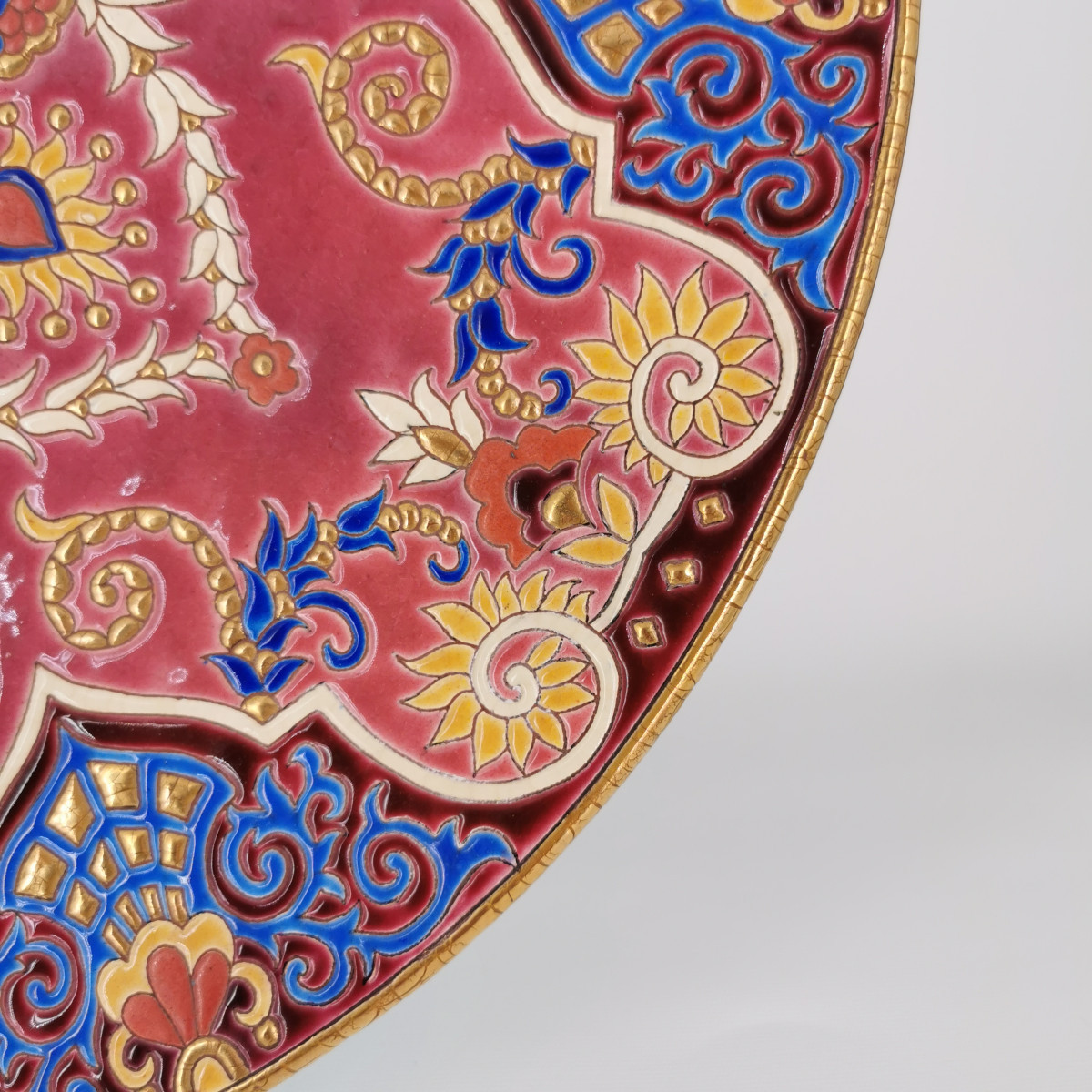 Important plat en émaux de Longwy , modèle Vendôme de Maurice-Paul Chevallier-photo-4