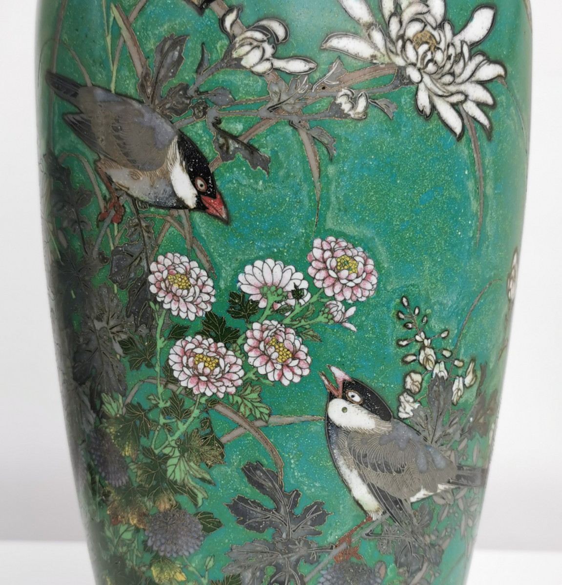 Paire de vases en émail cloisonné , Japon , ère Meiji , fin XIXième siècle-photo-2
