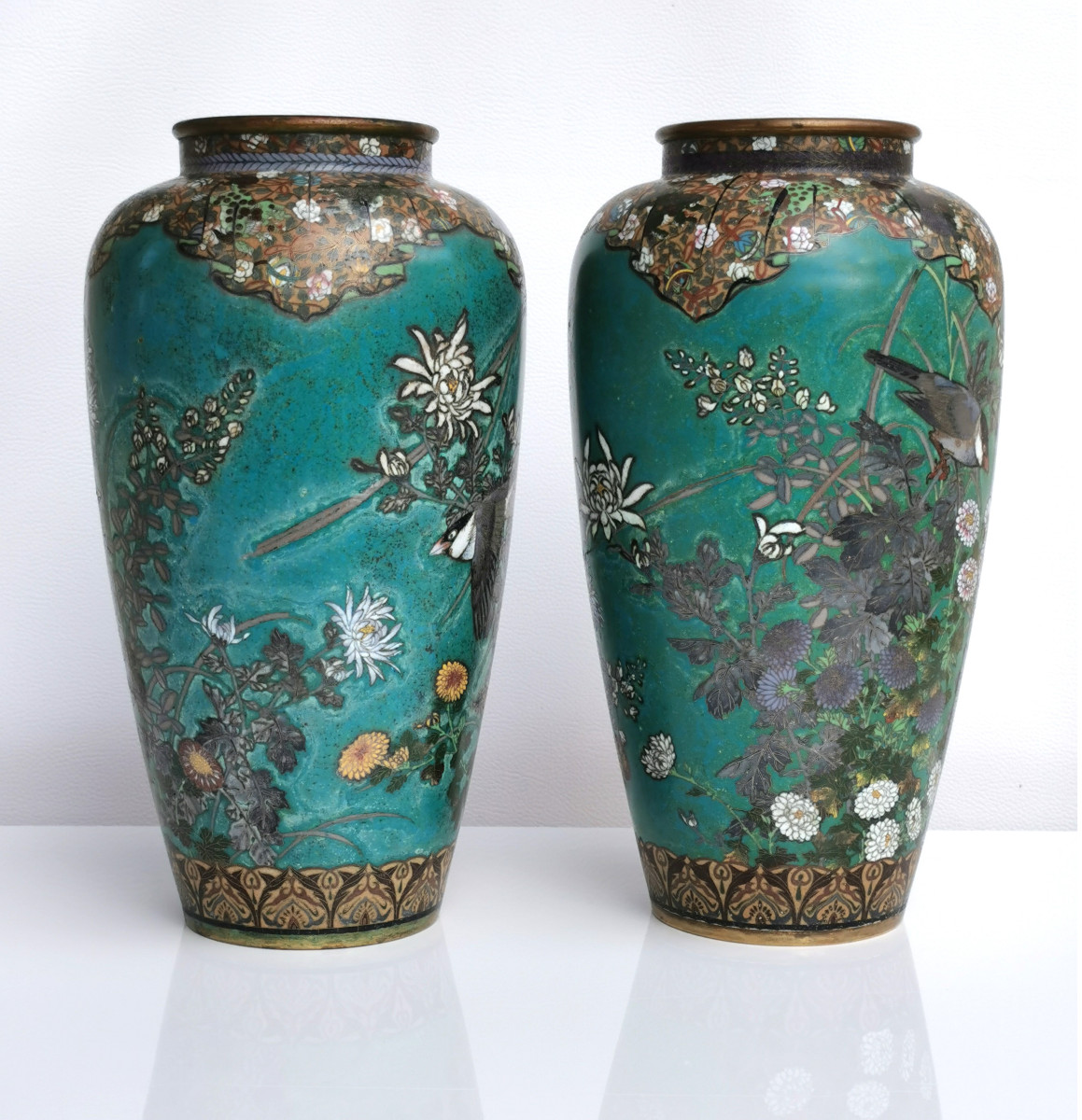 Paire de vases en émail cloisonné , Japon , ère Meiji , fin XIXième siècle-photo-4