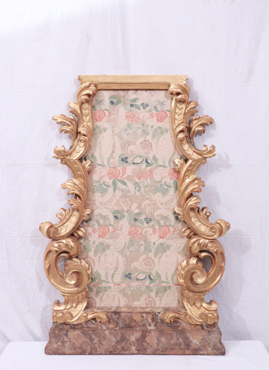 Golden And Lacquered Frieze With Old Fabric, 18th Century