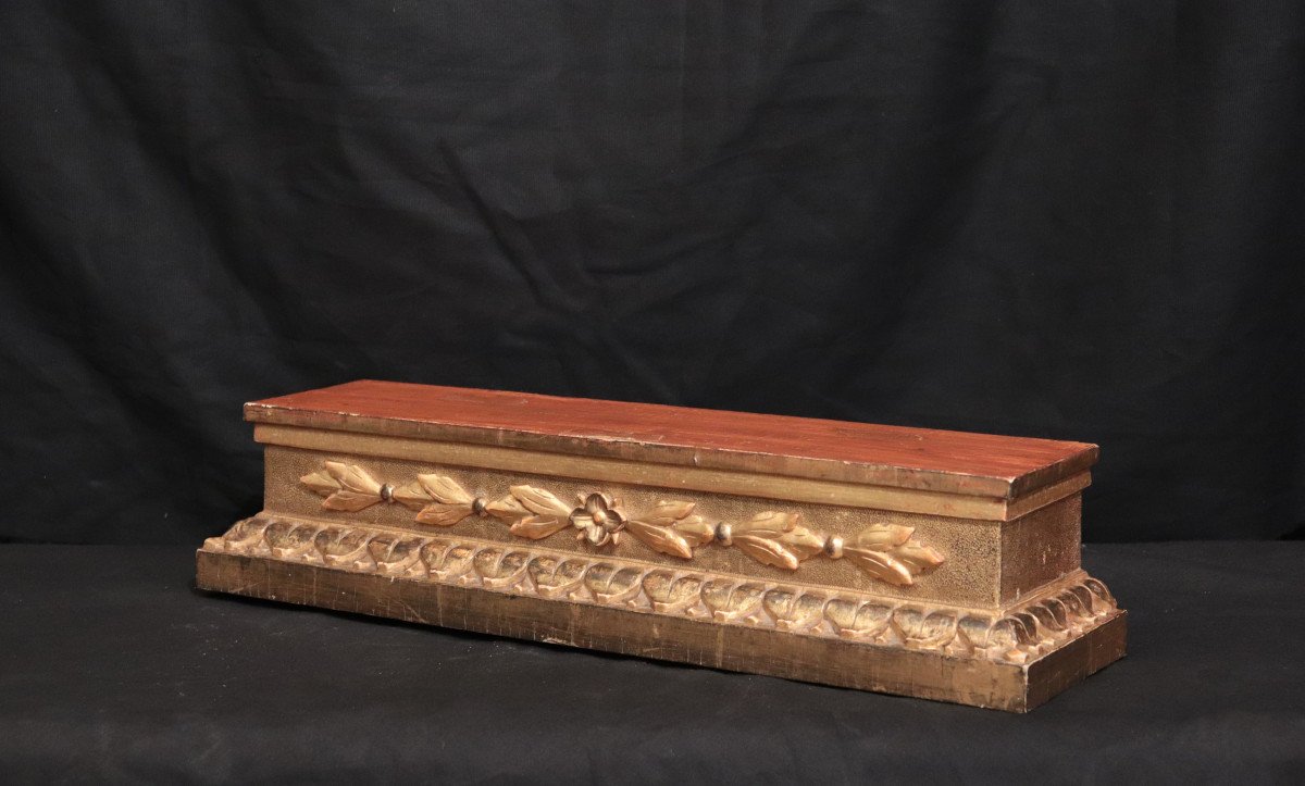 Small Gilded Shelf, Late 18th Century