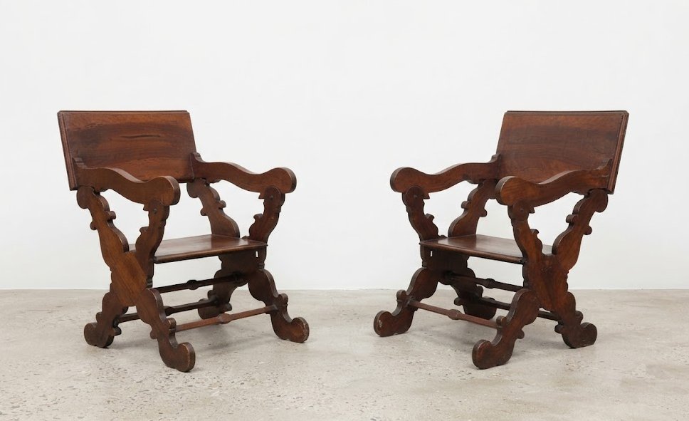 2 fauteuils Prie Dieu, Toscane, 17e Siecle