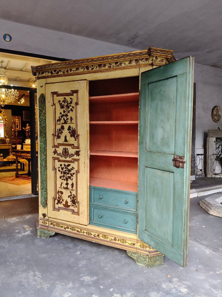 Lacquered Arte Povera Cabinet, Marche, 18th Century-photo-3