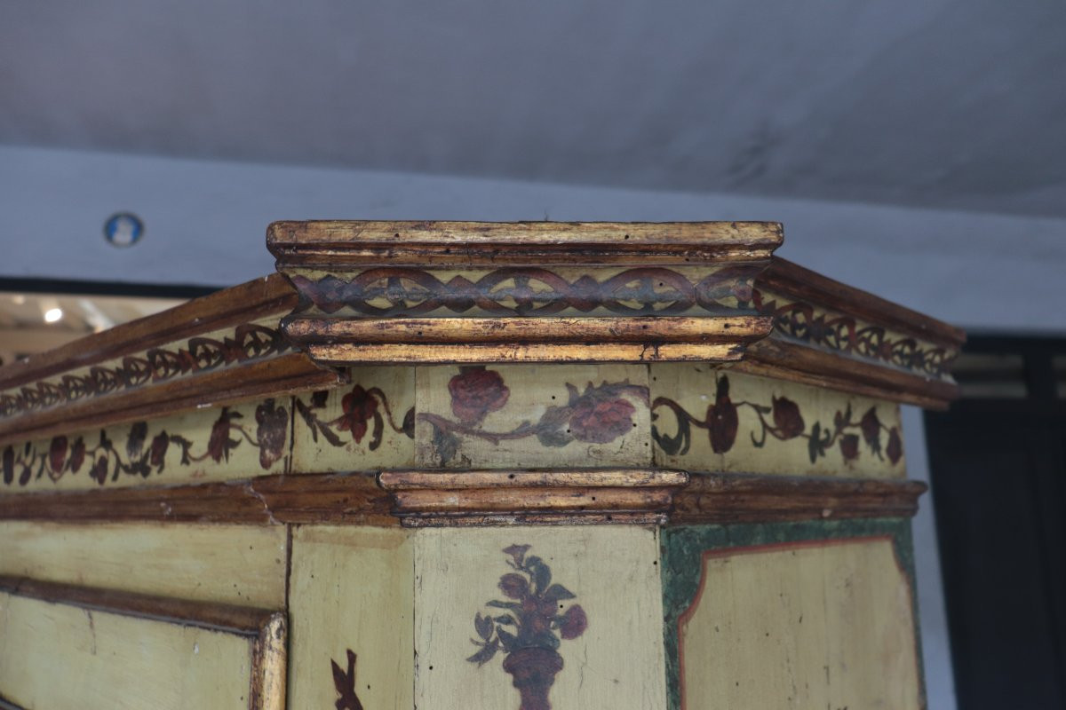 Lacquered Arte Povera Cabinet, Marche, 18th Century-photo-3