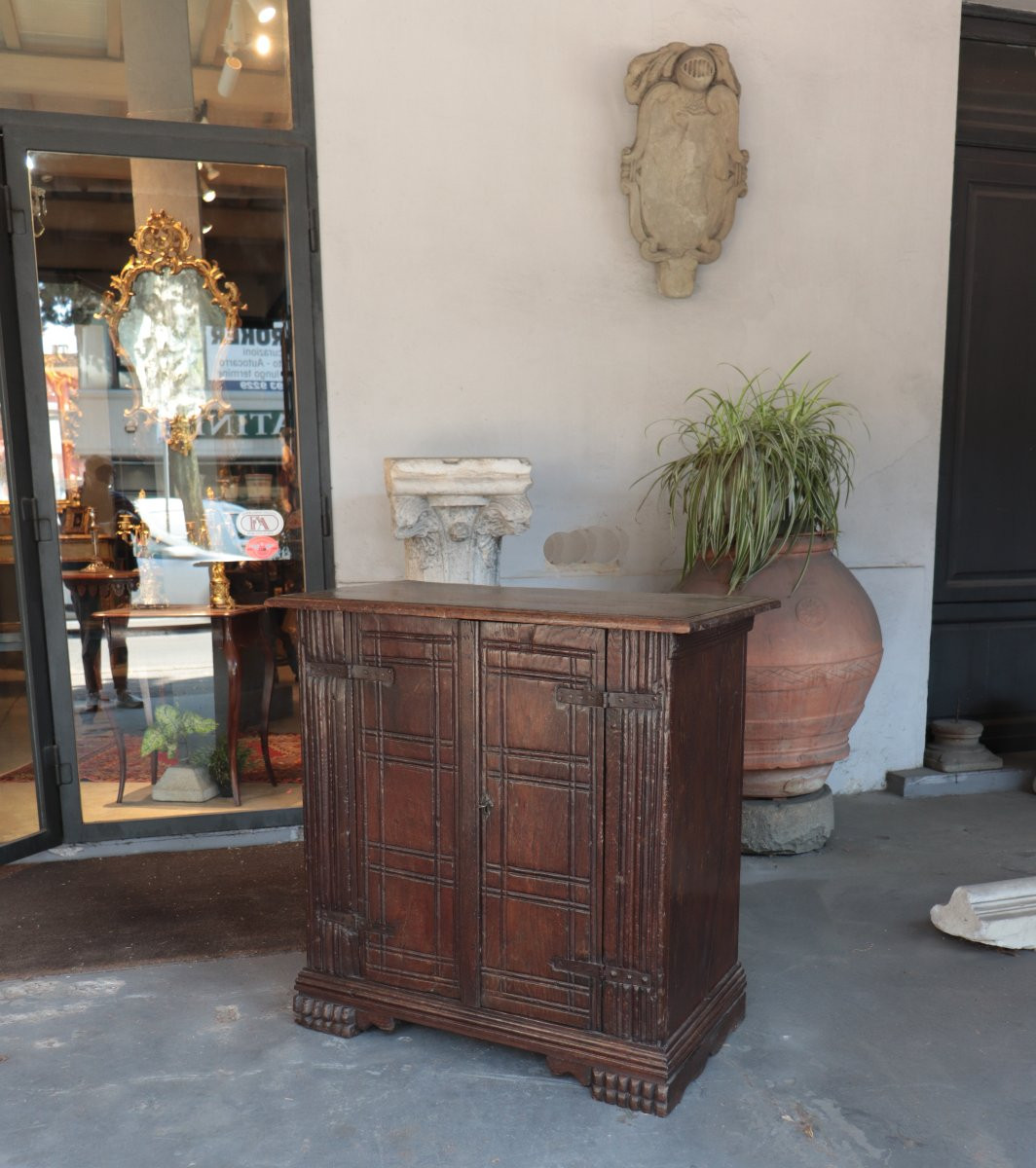 Small Sideboard, Italy, 17th Century-photo-1