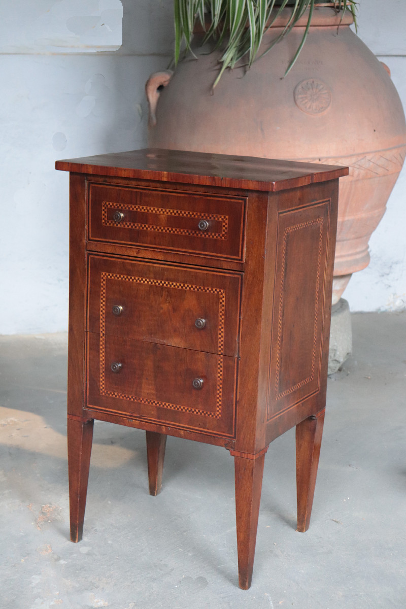 Table de chevet Louis XVI, Toscane