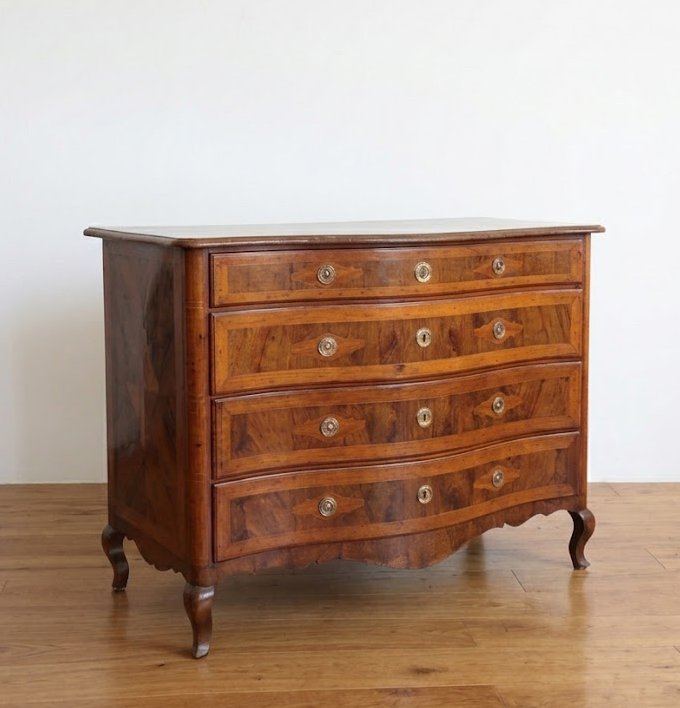 Commode , Malte, 18e siècle