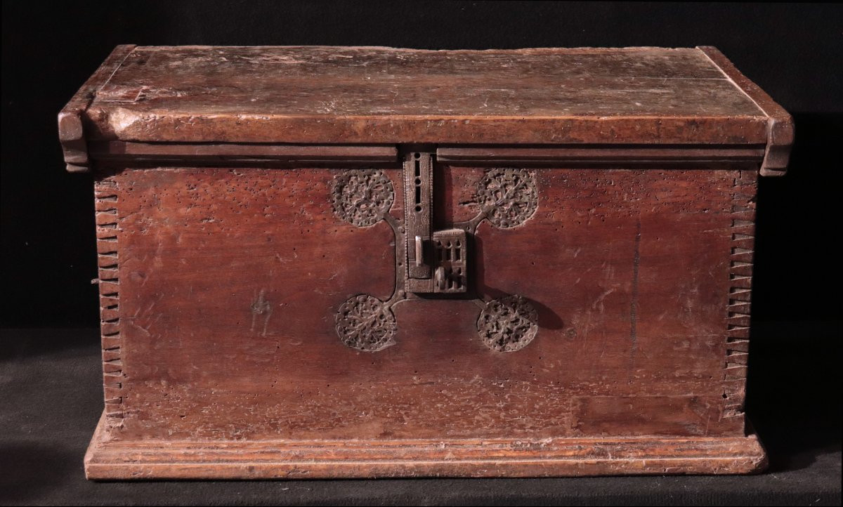 Gothic Chest, Veneto, 15th Century-photo-3