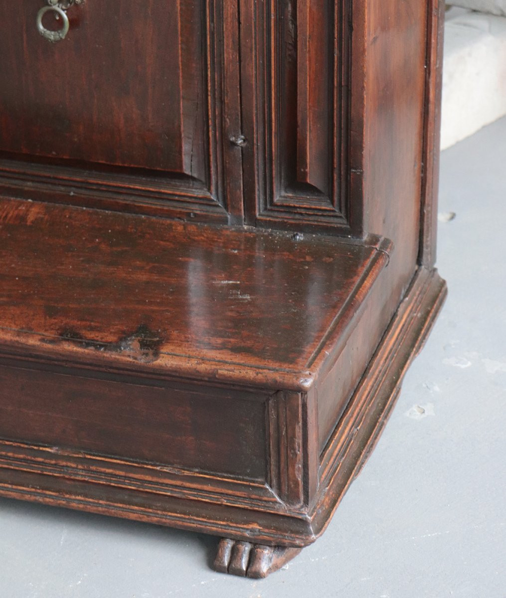  Walnut Kneeler, Tuscany, 17th Century-photo-3