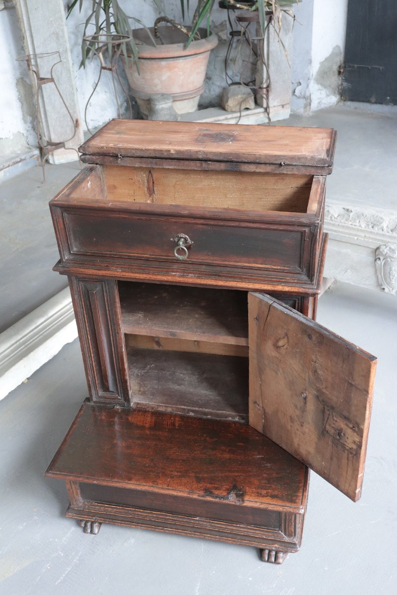  Walnut Kneeler, Tuscany, 17th Century-photo-2
