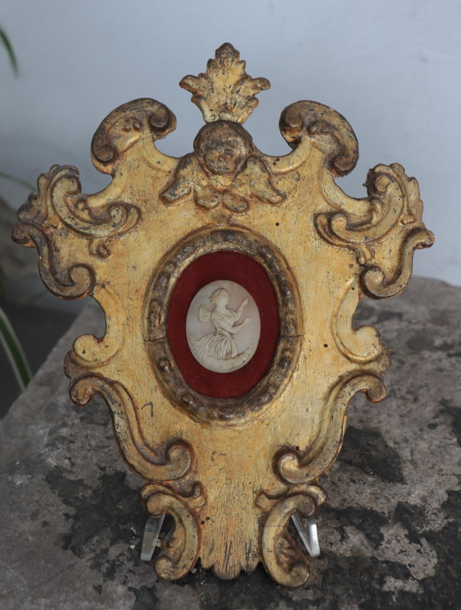 3 cadres dorés avec camée, Toscane, 18e siècle-photo-2