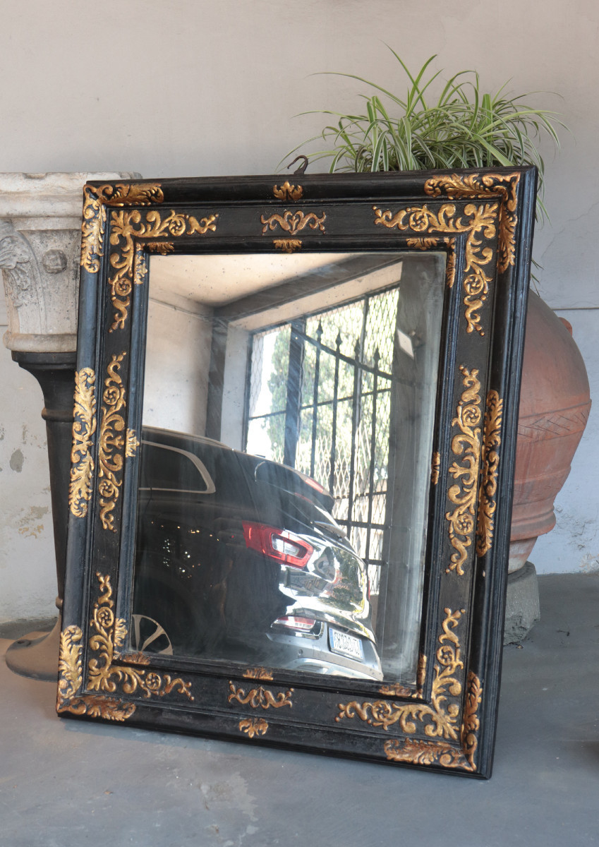 Miroir noir à motifs dorés, Toscane, XVIIe siècle