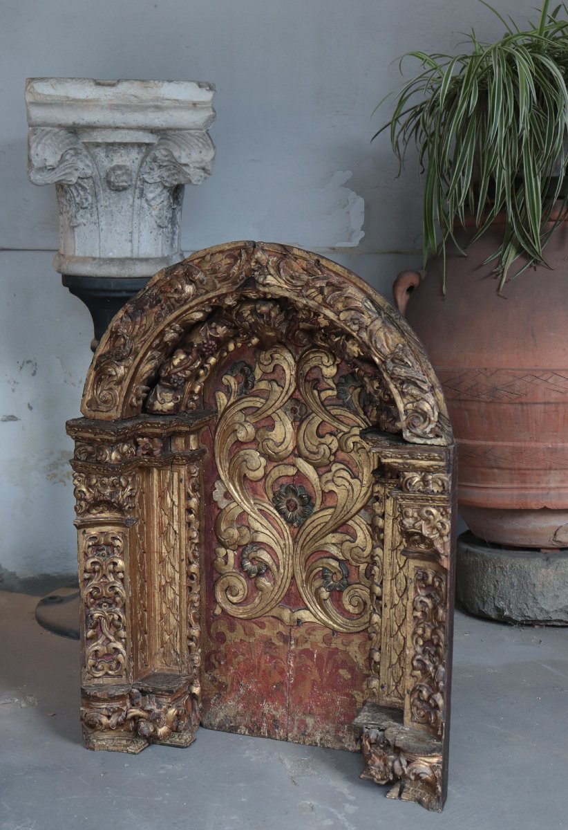 Niche - Gilded Newsstand, Spain, 17th Century