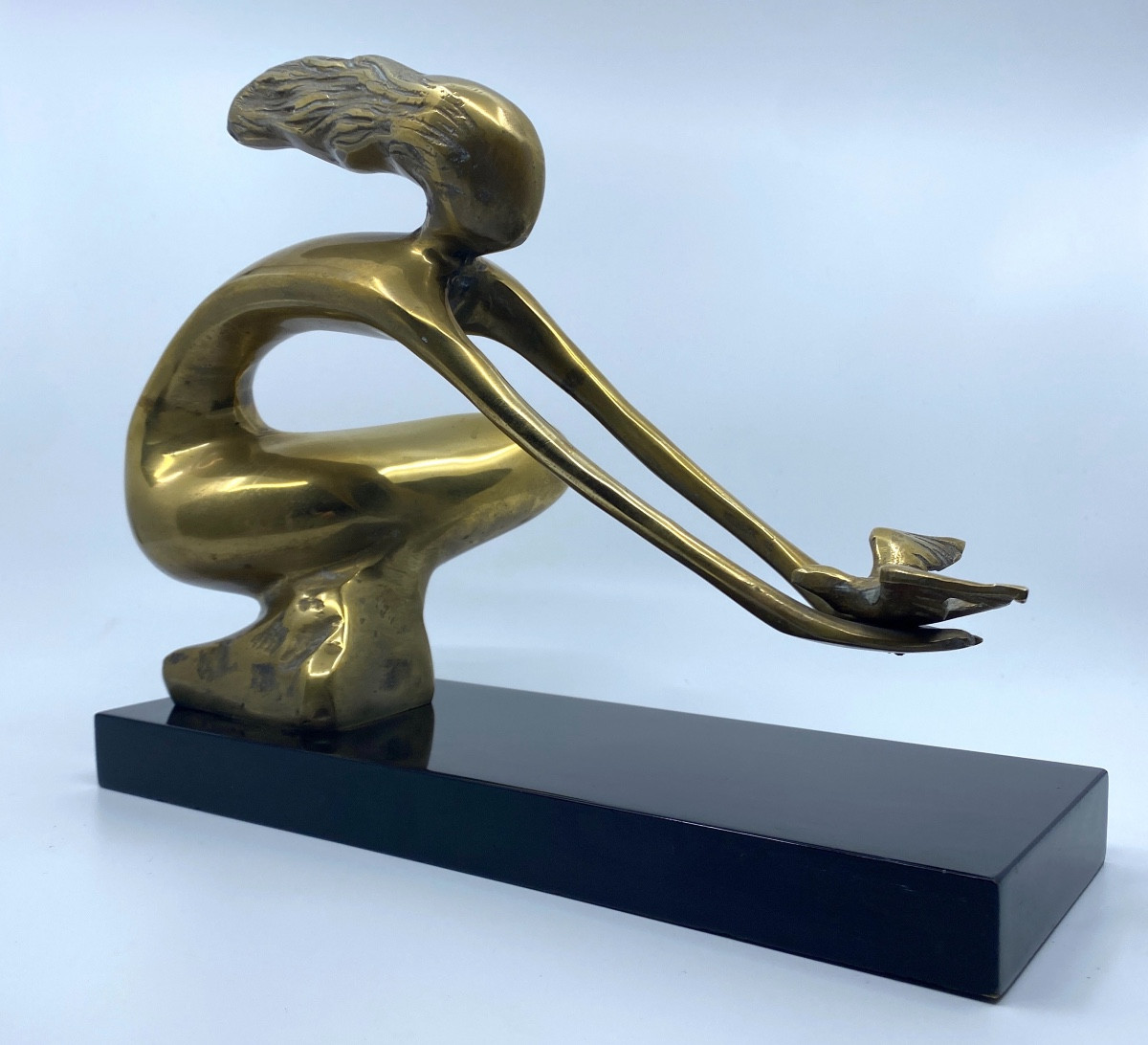 Allegory Of Peace - Sculpture On A Pedestal