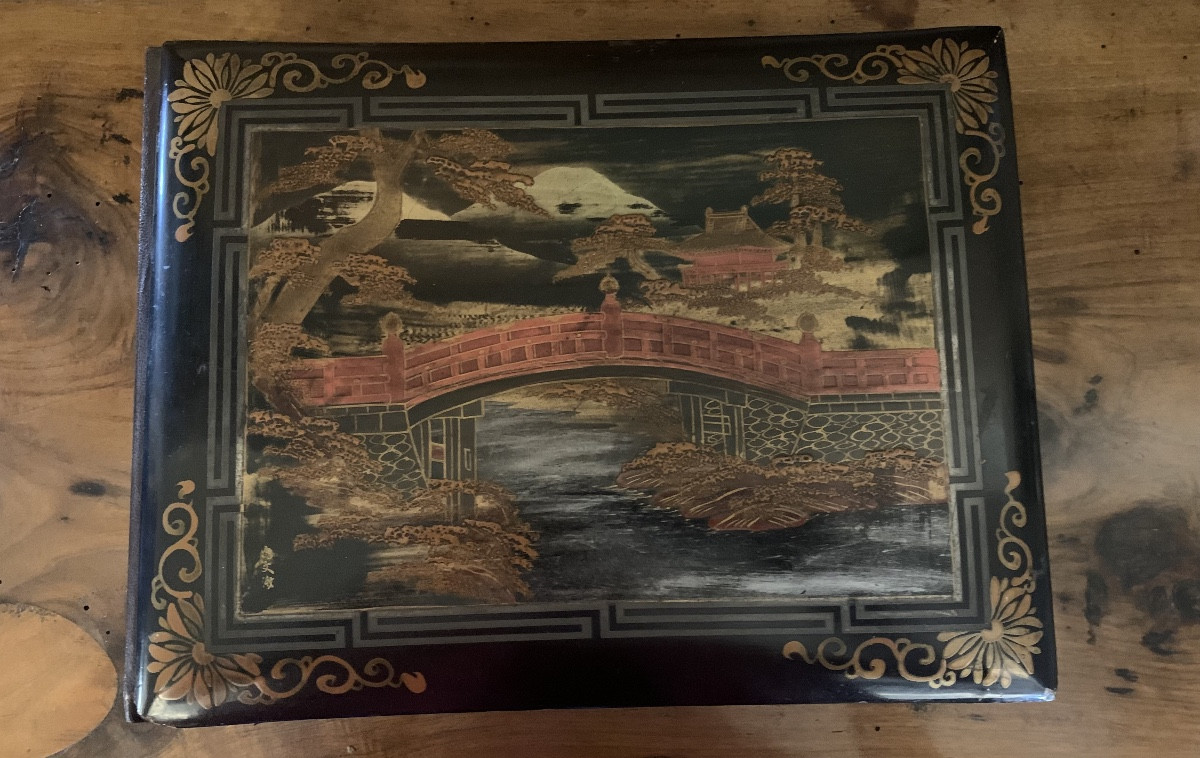 Japanese Lacquered Photo Album, 19th Century