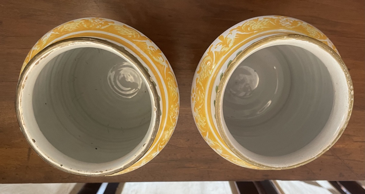 Paire de vases néoclassiques en majolique polychrome, Faenza 18/19 ème siècle-photo-4