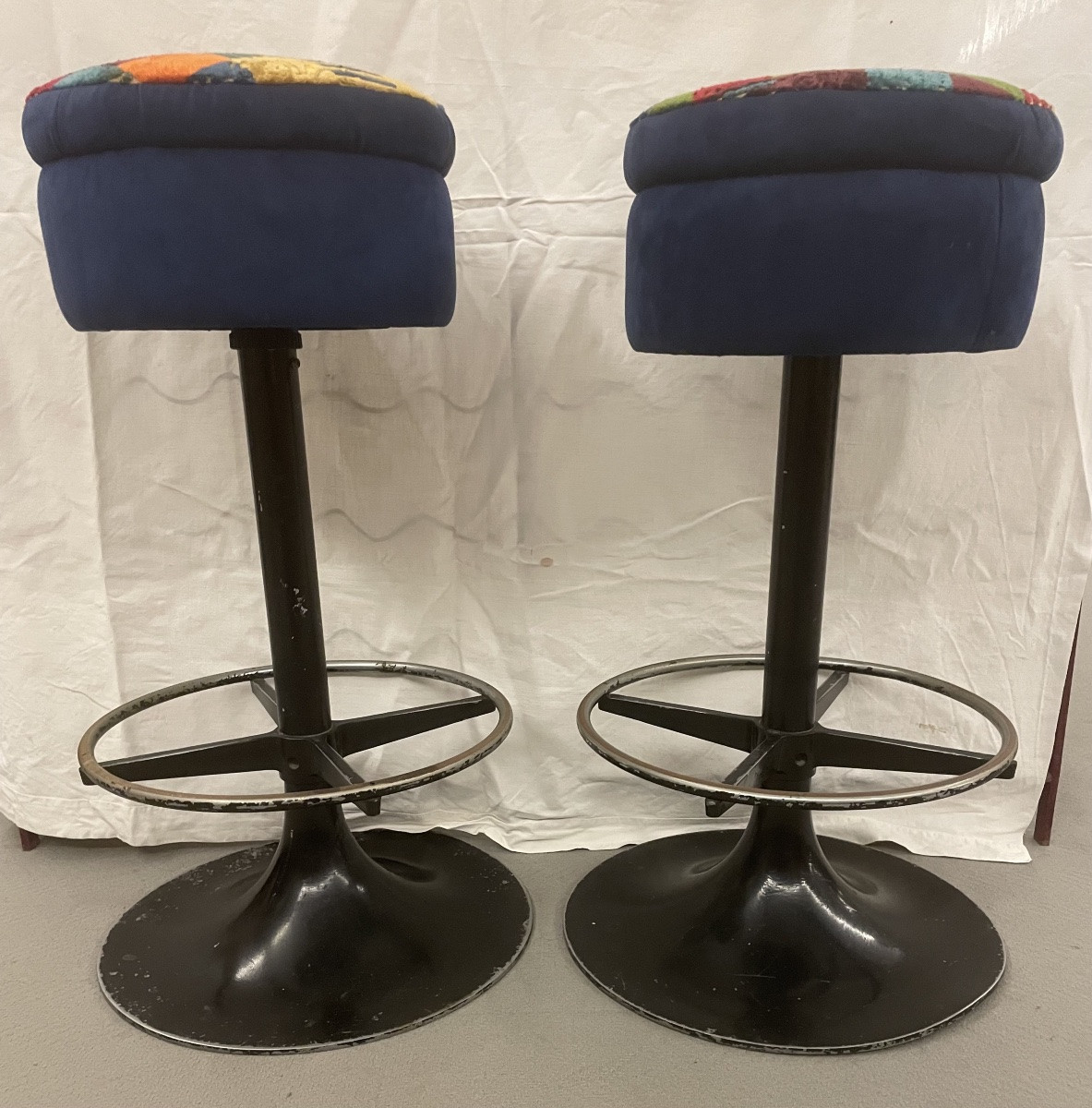 Pair Of Restored Vintage Stools, Italy, 1960s And 1970s-photo-2