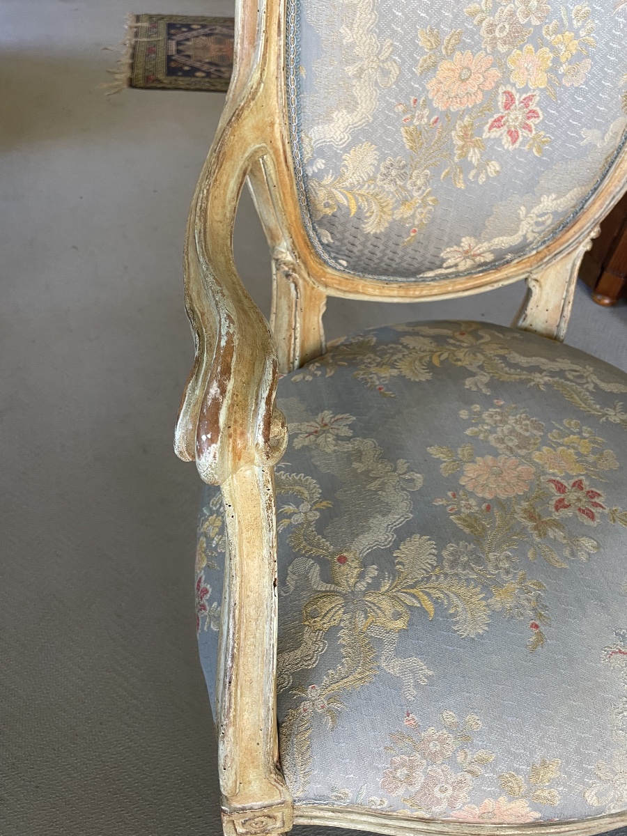 Ancien fauteuil laqué, milieu du 18ème siècle-photo-4