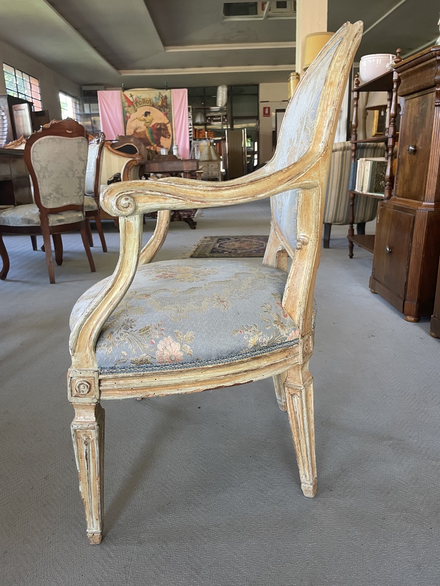 Ancien fauteuil laqué, milieu du 18ème siècle-photo-6