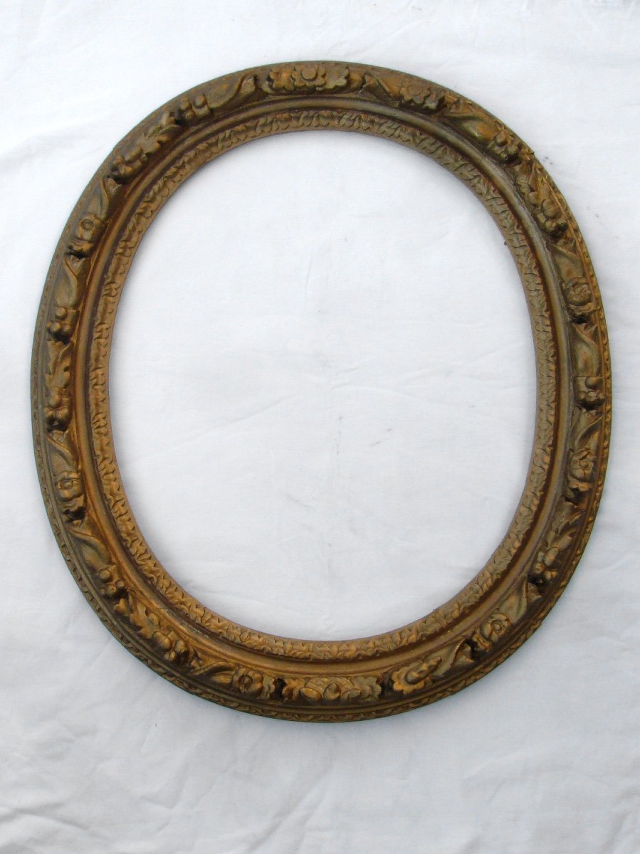 Oval Frame In Louis XIII Carved Oak