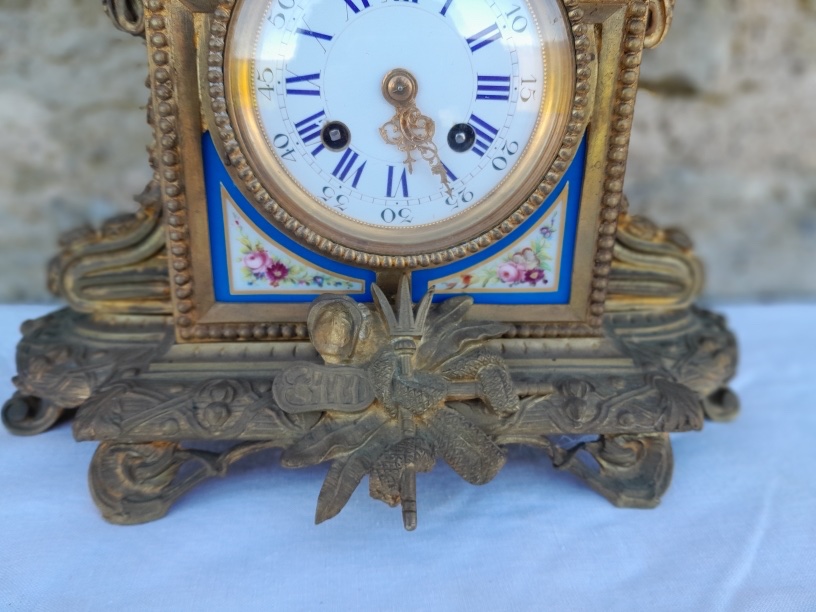 Pendule bronze doré et porcelaine de sèvres, Napoléon III, XIX ème-photo-1