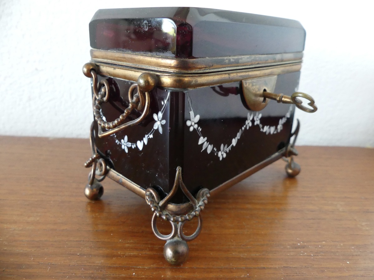 Enameled Opaline Jewelry Box, Restoration Period, 19th Century-photo-3