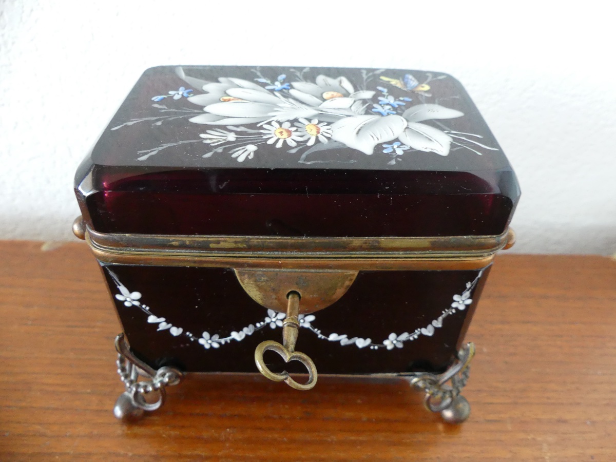 Enameled Opaline Jewelry Box, Restoration Period, 19th Century