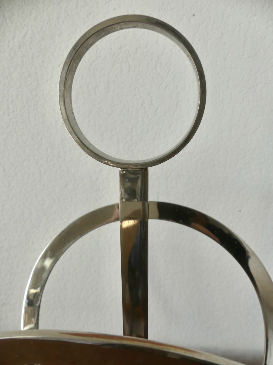 Porte revue en metal chromé, vers 1970.-photo-1