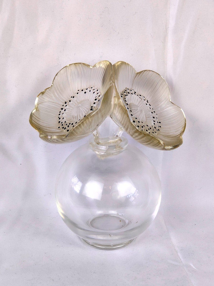 Flacon De Parfum Lalique