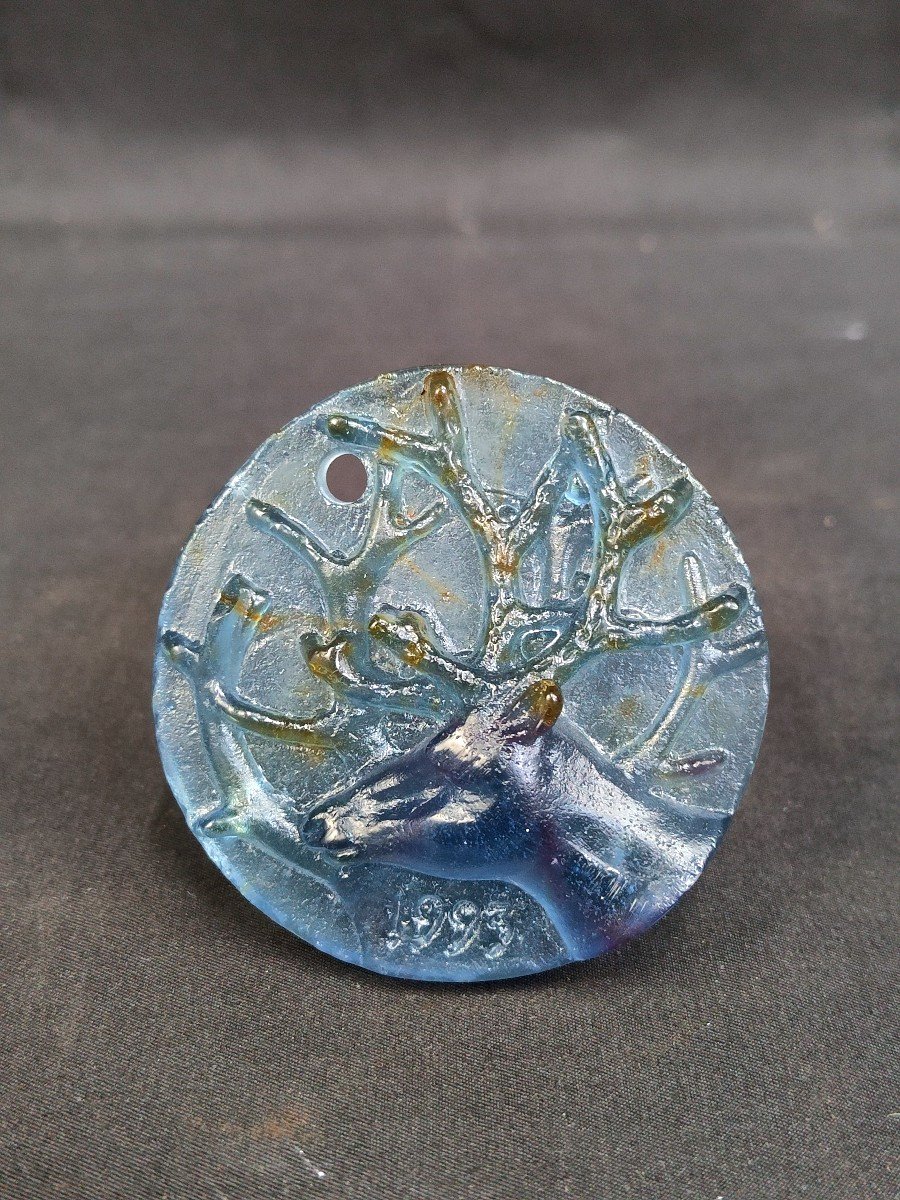 Daum Medallion Pendant With Deer Decor-photo-1
